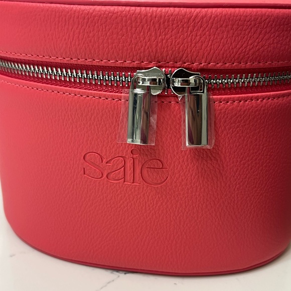 New Mini Saie Hot Pink Makeup Bag Women’s Vanity Case - Picture 2 of 6